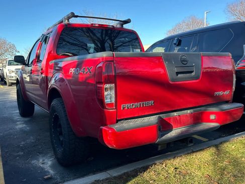 Used 2011 Nissan Frontier PRO-4X w/ Pro-4x Luxury Pkg image 3