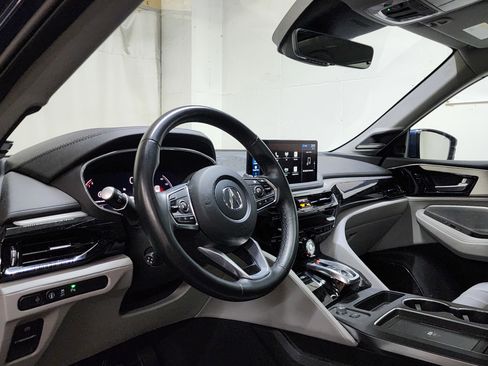 Certified 2025 Acura MDX SH-AWD w/ Technology Package image 12