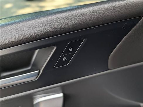 Used 2022 Volkswagen Jetta SE FWD image 23