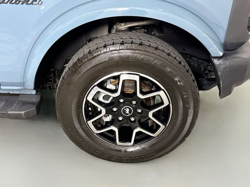 Used 2023 Ford Bronco Outer Banks AWD/4WD image 32