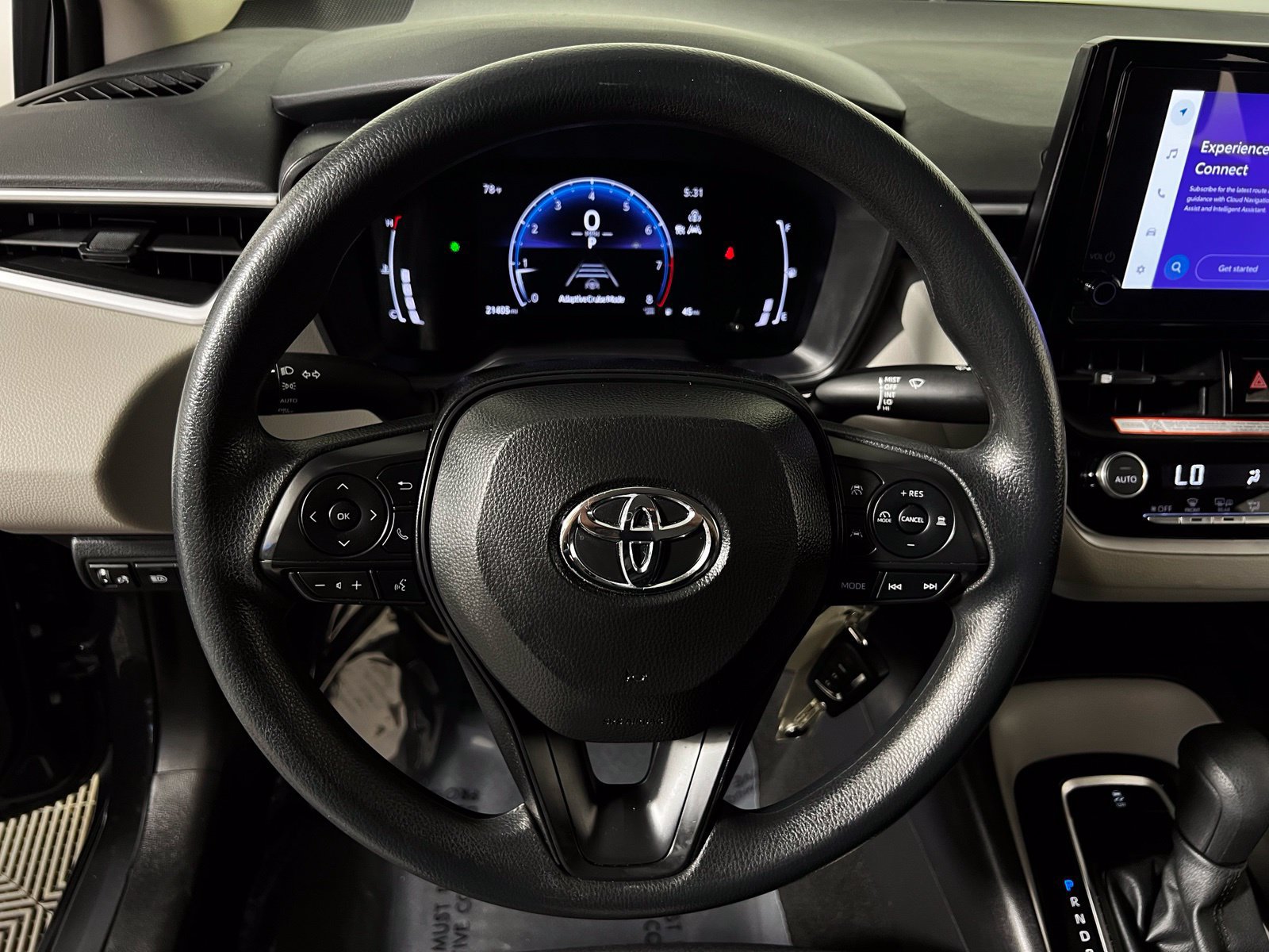 Used 2026 Toyota Corolla LE FWD image 15