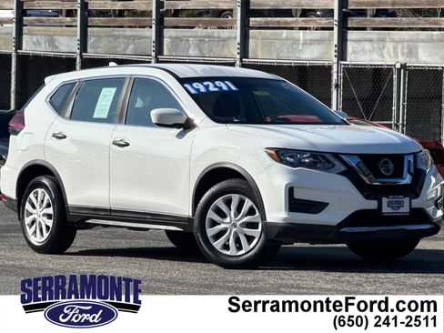Used 2020 Nissan Rogue S image 1