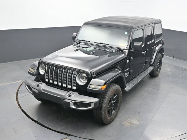 Used 2018 Jeep Wrangler Unlimited Sahara w/ Safety Group AWD/4WD image 44