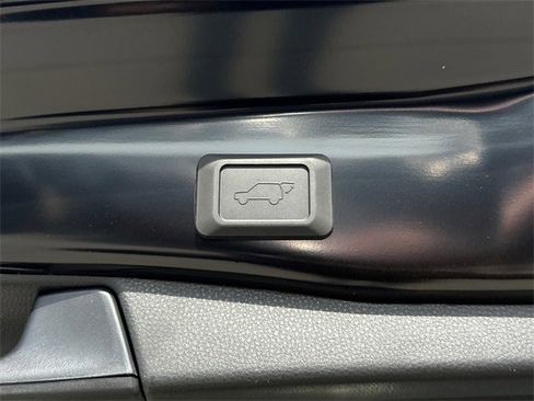 New 2025 Toyota RAV4 XLE image 7