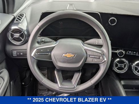 New 2025 Chevrolet Blazer EV LT image 16