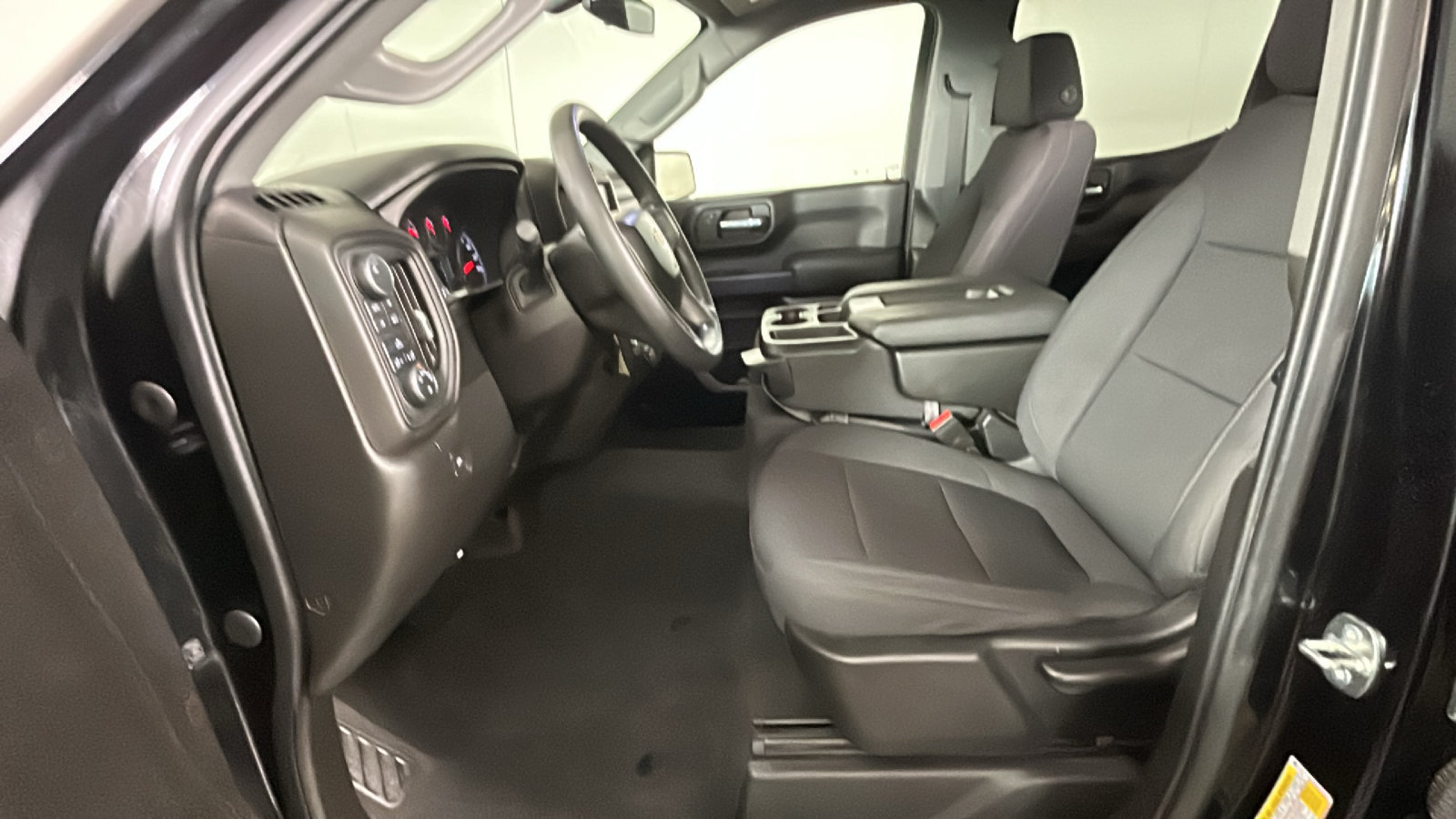 Used 2021 Chevrolet Silverado 1500 Custom w/ LPO, Dark Essentials Package AWD/4WD image 14
