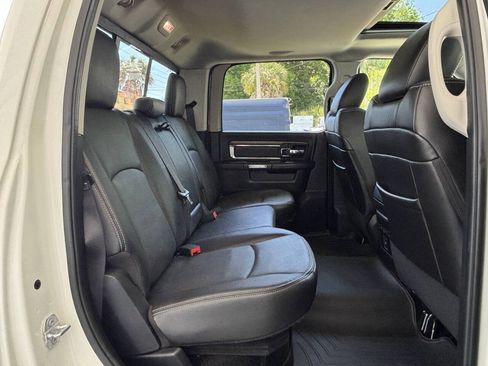 Used 2016 RAM 1500 Laramie w/ Convenience Group AWD/4WD image 28