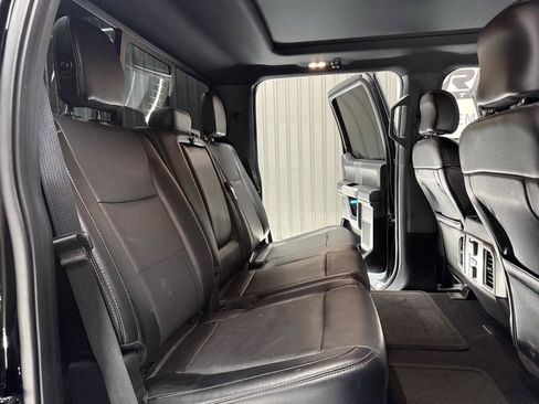 Used 2016 Ford F150 Lariat w/ Equipment Group 502A Luxury AWD/4WD image 31