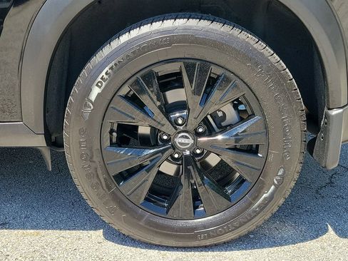 Certified 2023 Nissan Rogue SV w/ SV Premium B Package FWD image 9
