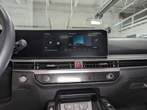 Certified 2025 Kia Sorento EX AWD/4WD image 36