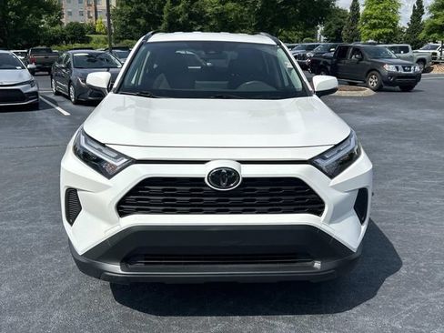 Used 2025 Toyota RAV4 XLE AWD/4WD image 9