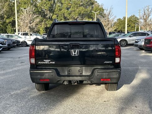 Used 2017 Honda Ridgeline Black Edition image 5