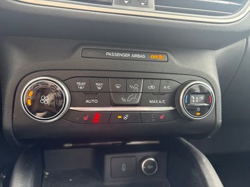 Used 2020 Ford Escape SEL image 22