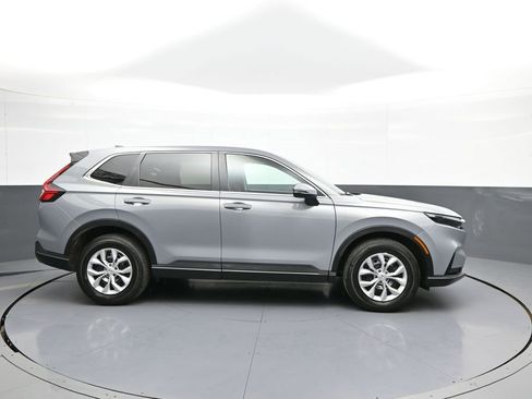 Used 2025 Honda CR-V LX image 5