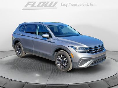 Certified 2022 Volkswagen Tiguan SE w/ Panoramic Sunroof Package