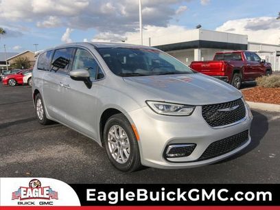 Used 2023 Chrysler Pacifica Touring-L
