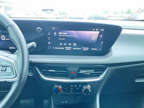 Used 2025 Buick Encore GX Preferred image 21