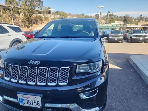 Used 2014 Jeep Grand Cherokee Summit AWD/4WD image 3