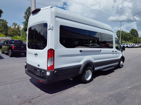 Used 2024 Ford Transit 350 XL image 6