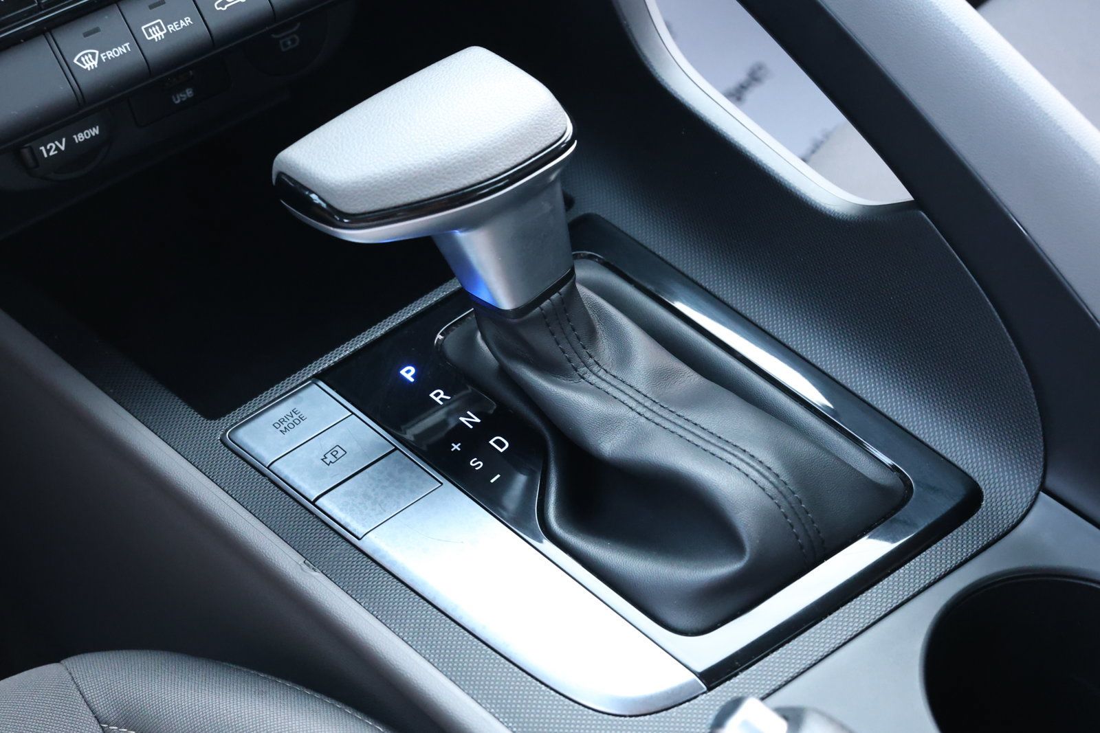Used 2024 Hyundai Elantra SEL FWD image 23