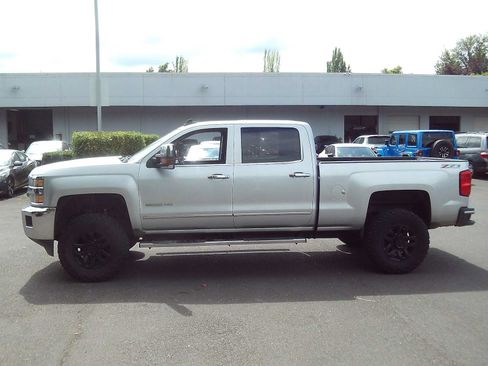 Used 2015 Chevrolet Silverado 2500 LTZ w/ Duramax Plus Package AWD/4WD image 2