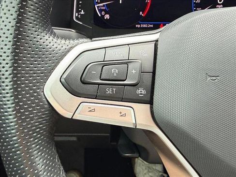 Used 2021 Volkswagen Atlas SEL R-Line FWD image 21