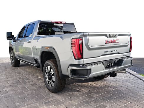 New 2026 GMC Sierra 2500 Denali w/ Denali Reserve Package image 4