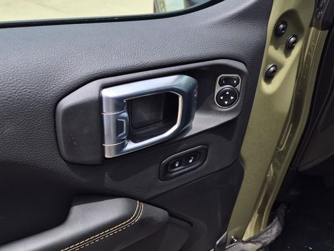 New 2026 Jeep Wrangler Unlimited Sahara AWD/4WD image 14
