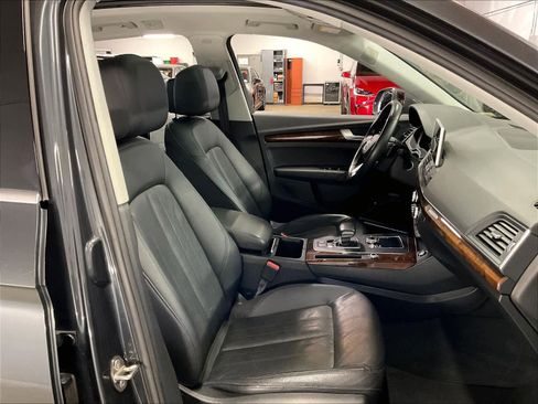 Used 2018 Audi Q5 2.0T Premium Plus w/ Premium Plus Package image 10