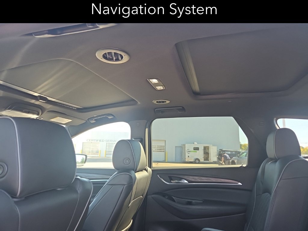 Used 2022 Buick Enclave Avenir w/ Avenir Technology Package AWD/4WD image 11