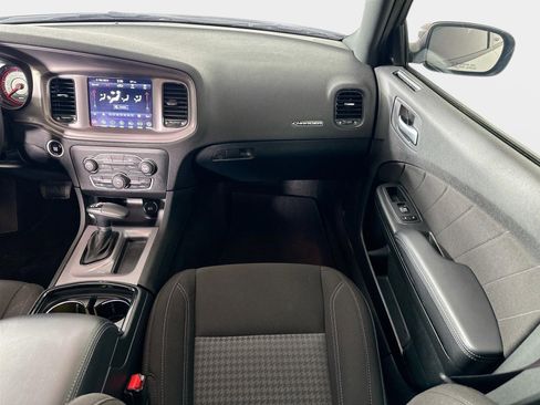 Used 2023 Dodge Charger SXT w/ Blacktop Package image 30