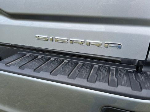 Used 2025 GMC Sierra 2500 Denali Ultimate image 48