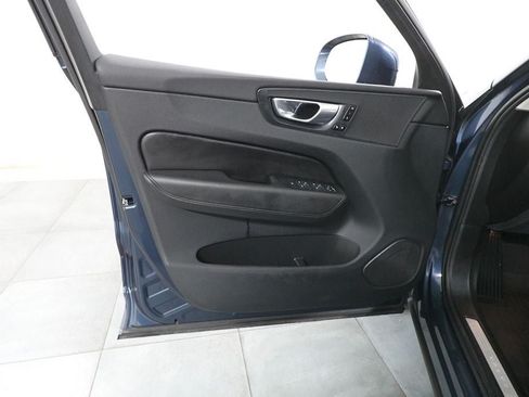 Used 2023 Volvo XC60 B5 Core w/ Climate Package AWD/4WD image 20