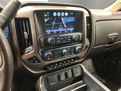 Used 2019 GMC Sierra 3500 Denali w/ Duramax Plus Package image 15