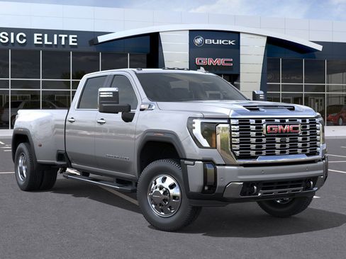 New 2026 GMC Sierra 3500 Denali w/ Denali Reserve Package image 7