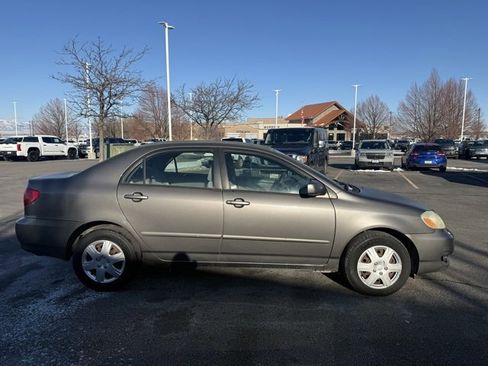 Used 2005 Toyota Corolla CE image 1