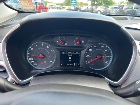 Used 2019 Chevrolet Equinox LS w/ LS Convenience Package FWD image 39
