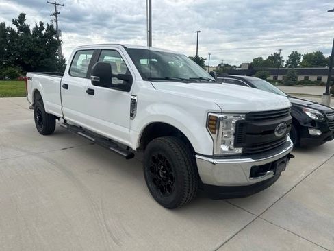 Used 2018 Ford F350 XL AWD/4WD image 4