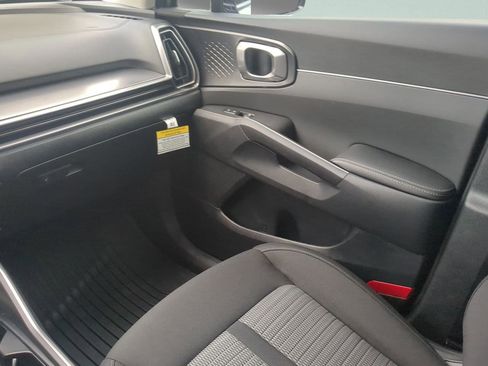 New 2026 Kia Sorento LX image 16