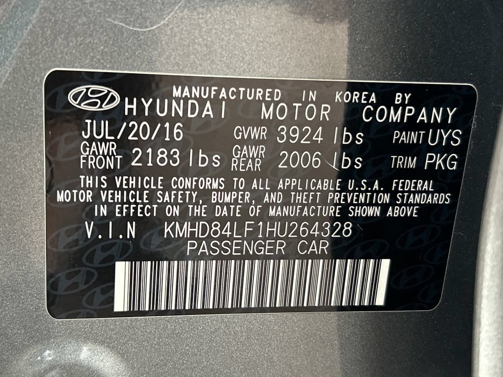 Used 2017 Hyundai Elantra Limited FWD image 32