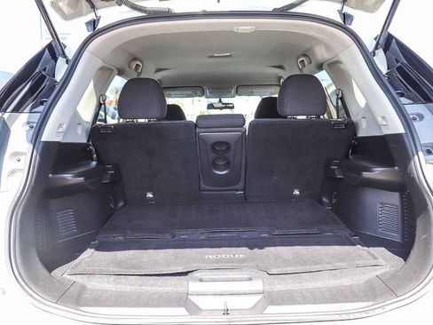 Used 2016 Nissan Rogue SV FWD image 31