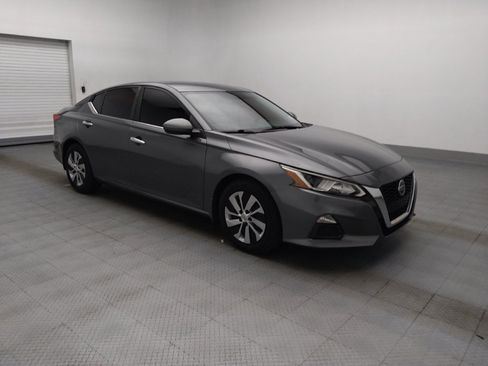 Used 2020 Nissan Altima 2.5 S FWD image 11