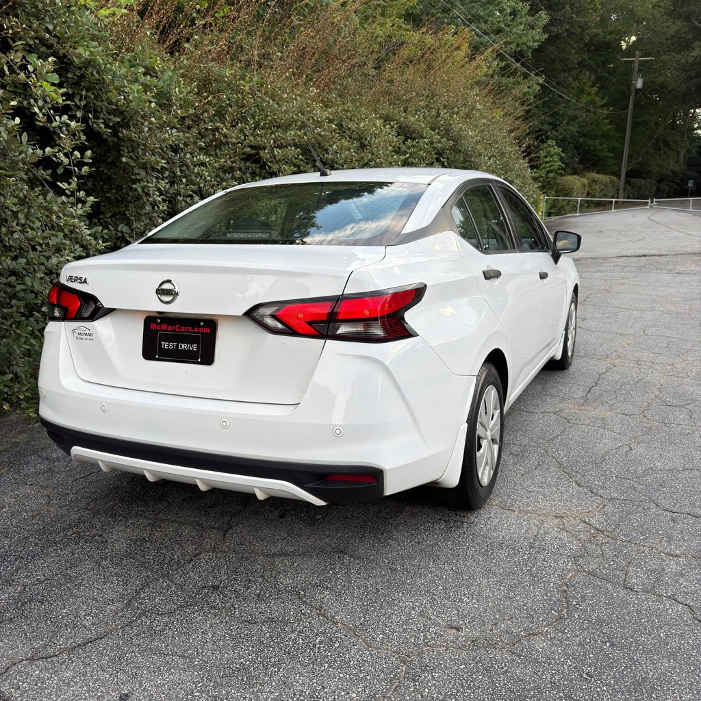 Used 2020 Nissan Versa S FWD image 3