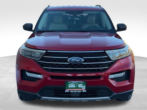 Used 2020 Ford Explorer XLT w/ Equipment Group 202A image 2