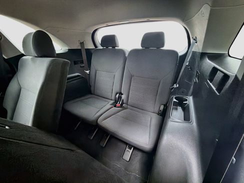 Used 2019 Kia Sorento AWD V6 image 34