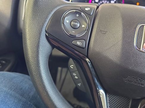 Used 2019 Honda HR-V EX image 20