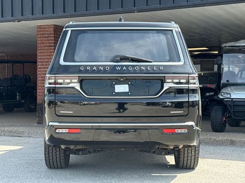 Used 2022 Jeep Grand Wagoneer Series III w/ Rear Seat Video Group 1 image 7