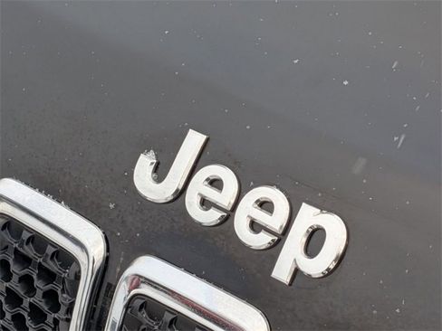 Certified 2021 Jeep Cherokee Latitude image 9