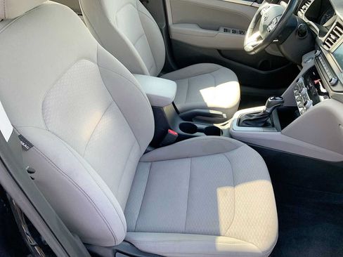 Used 2020 Hyundai Elantra Value Edition w/ Cargo Package (C1) FWD image 26