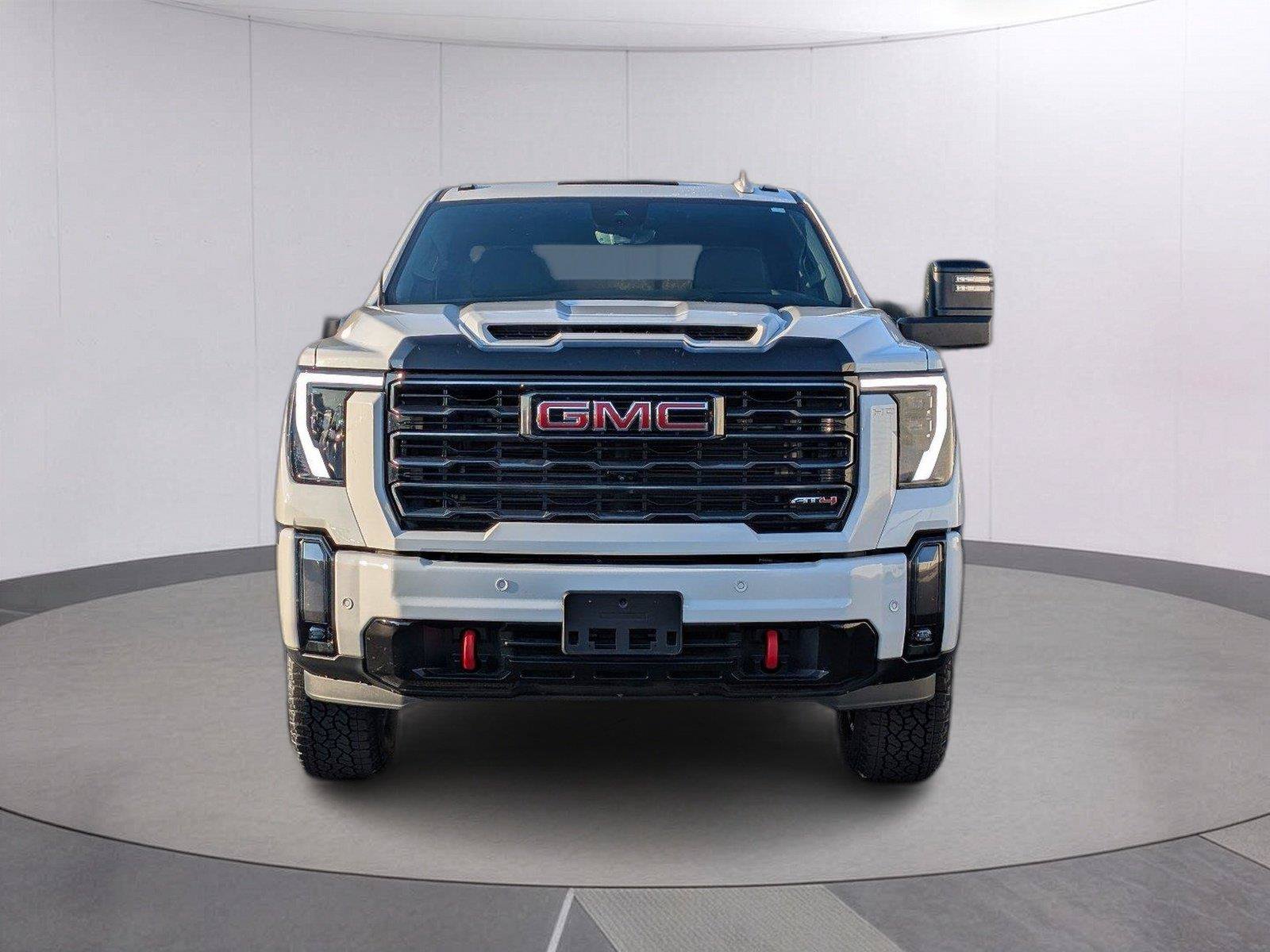 Used 2024 GMC Sierra 2500 AT4 w/ AT4 Premium Plus Package AWD/4WD image 10